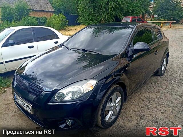 Черный Киа Сид, объемом двигателя 1.4 л и пробегом 195 тыс. км за 4900 $, фото 2 на Automoto.ua