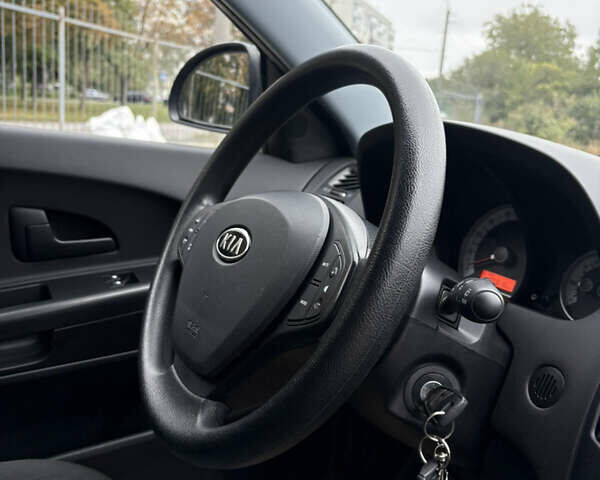 Чорний Кіа Сід, об'ємом двигуна 1.4 л та пробігом 185 тис. км за 5800 $, фото 60 на Automoto.ua