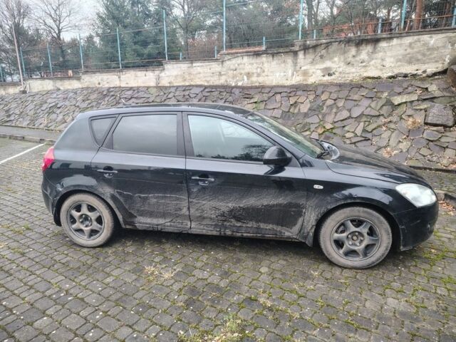 Черный Киа Сид, объемом двигателя 0 л и пробегом 3 тыс. км за 4600 $, фото 2 на Automoto.ua