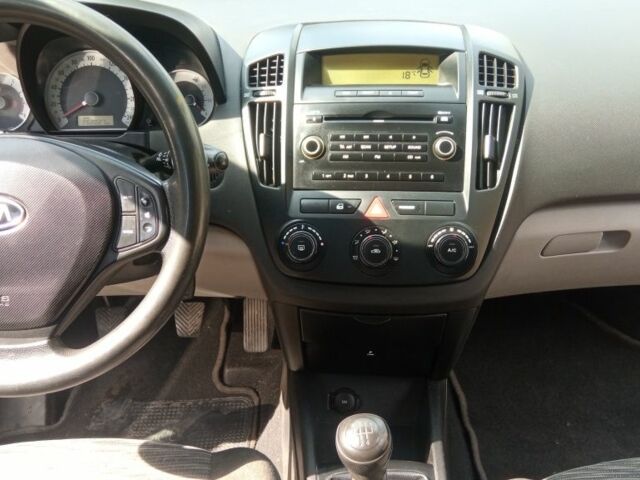 Черный Киа Сид, объемом двигателя 1.4 л и пробегом 178 тыс. км за 4850 $, фото 9 на Automoto.ua