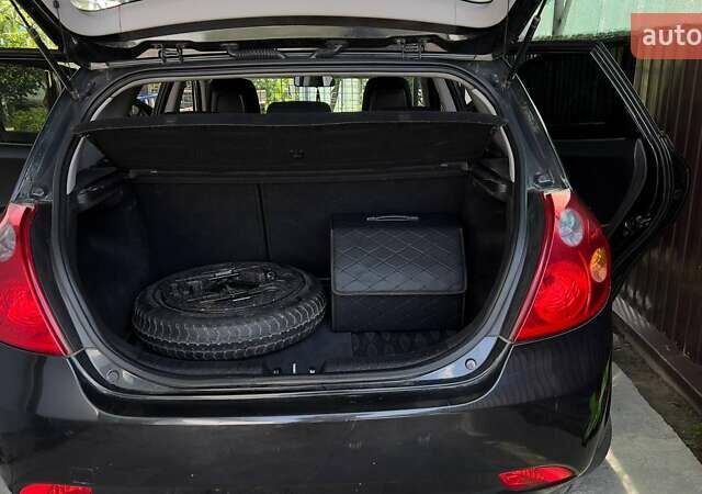 Черный Киа Сид, объемом двигателя 1.98 л и пробегом 238 тыс. км за 5000 $, фото 2 на Automoto.ua