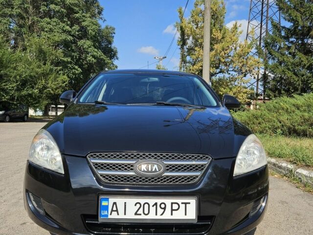 Черный Киа Сид, объемом двигателя 1.6 л и пробегом 190 тыс. км за 4950 $, фото 4 на Automoto.ua