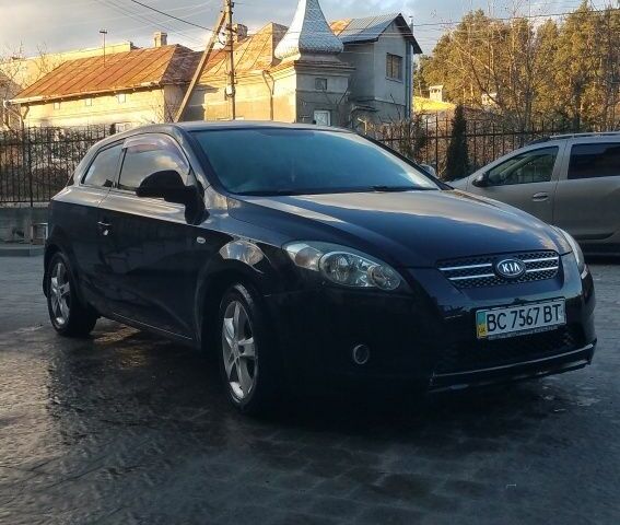 Киа Сид 2008 в Львове на Automoto.ua Черный Киа Сид, объемом двигателя 1.6 л и пробегом 108 тыс. км за 6700 $, фото 2 на Automoto.ua