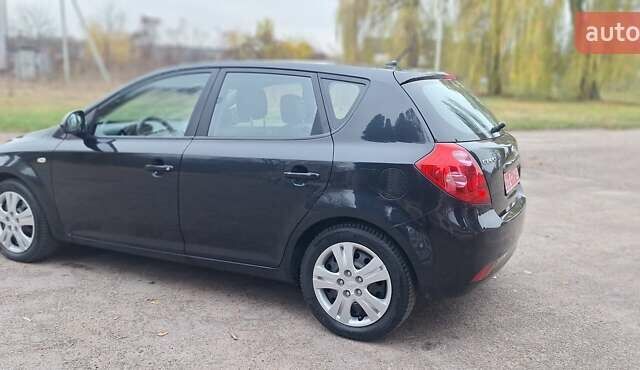 Черный Киа Сид, объемом двигателя 1.6 л и пробегом 220 тыс. км за 5850 $, фото 10 на Automoto.ua