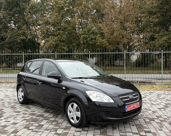 Чорний Кіа Сід, об'ємом двигуна 1.4 л та пробігом 185 тис. км за 5800 $, фото 1 на Automoto.ua