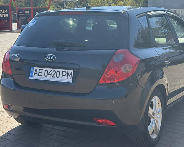 Черный Киа Сид, объемом двигателя 2 л и пробегом 202 тыс. км за 5900 $, фото 14 на Automoto.ua