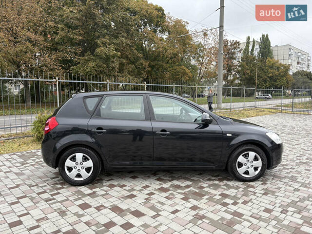 Чорний Кіа Сід, об'ємом двигуна 1.4 л та пробігом 185 тис. км за 5800 $, фото 23 на Automoto.ua