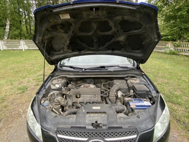 Чорний Кіа Сід, об'ємом двигуна 1.4 л та пробігом 330 тис. км за 4499 $, фото 5 на Automoto.ua