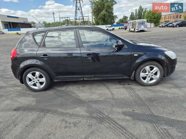 Чорний Кіа Сід, об'ємом двигуна 1.6 л та пробігом 247 тис. км за 5399 $, фото 6 на Automoto.ua