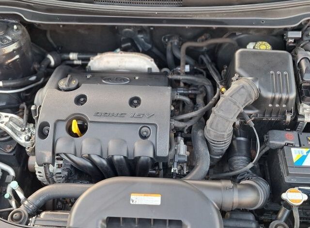 Чорний Кіа Сід, об'ємом двигуна 4 л та пробігом 170 тис. км за 5650 $, фото 14 на Automoto.ua