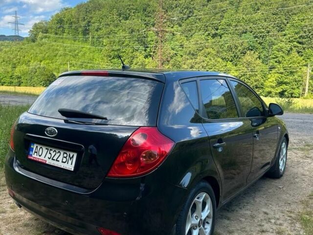 Черный Киа Сид, объемом двигателя 1.4 л и пробегом 227 тыс. км за 5000 $, фото 1 на Automoto.ua