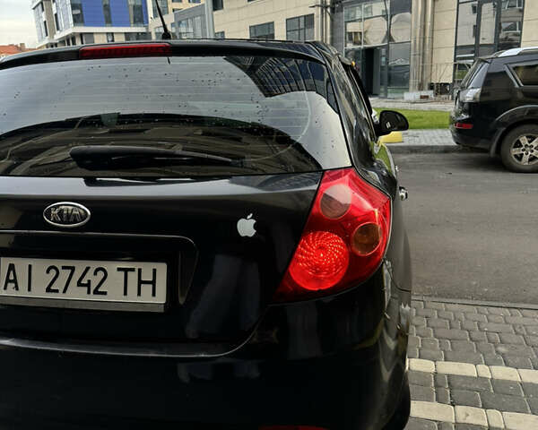 Черный Киа Сид, объемом двигателя 1.4 л и пробегом 334 тыс. км за 4499 $, фото 2 на Automoto.ua