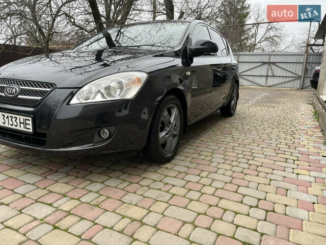 Черный Киа Сид, объемом двигателя 1.98 л и пробегом 290 тыс. км за 7000 $, фото 1 на Automoto.ua