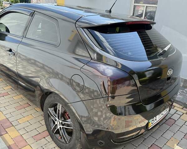 Черный Киа Сид, объемом двигателя 1.4 л и пробегом 440 тыс. км за 5000 $, фото 3 на Automoto.ua