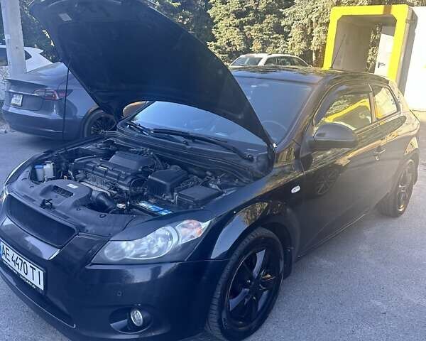 Чорний Кіа Сід, об'ємом двигуна 2 л та пробігом 252 тис. км за 6400 $, фото 13 на Automoto.ua
