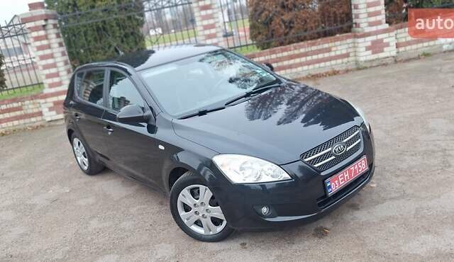 Черный Киа Сид, объемом двигателя 1.6 л и пробегом 220 тыс. км за 5850 $, фото 23 на Automoto.ua