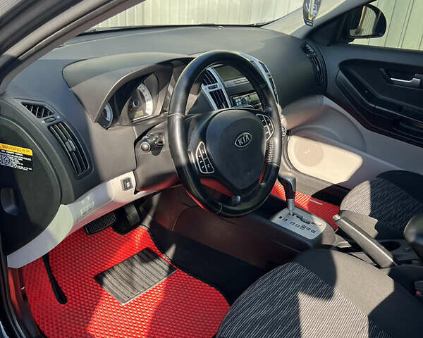 Чорний Кіа Сід, об'ємом двигуна 1.59 л та пробігом 208 тис. км за 6700 $, фото 12 на Automoto.ua