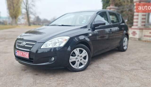 Черный Киа Сид, объемом двигателя 1.6 л и пробегом 220 тыс. км за 5850 $, фото 18 на Automoto.ua