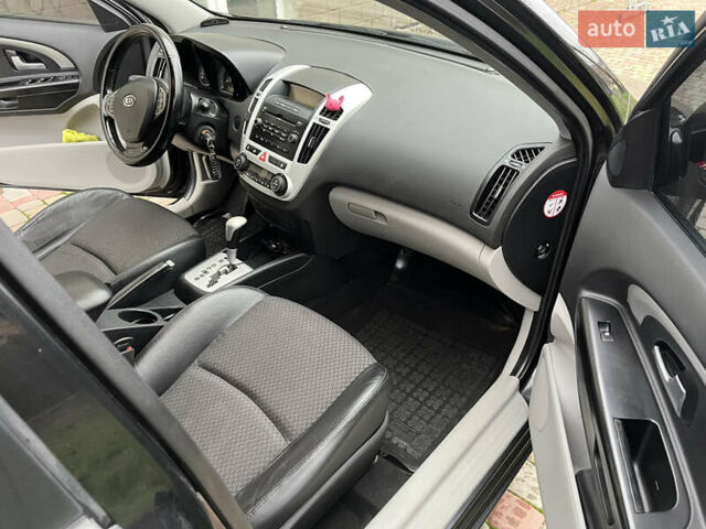 Черный Киа Сид, объемом двигателя 1.98 л и пробегом 290 тыс. км за 7000 $, фото 5 на Automoto.ua