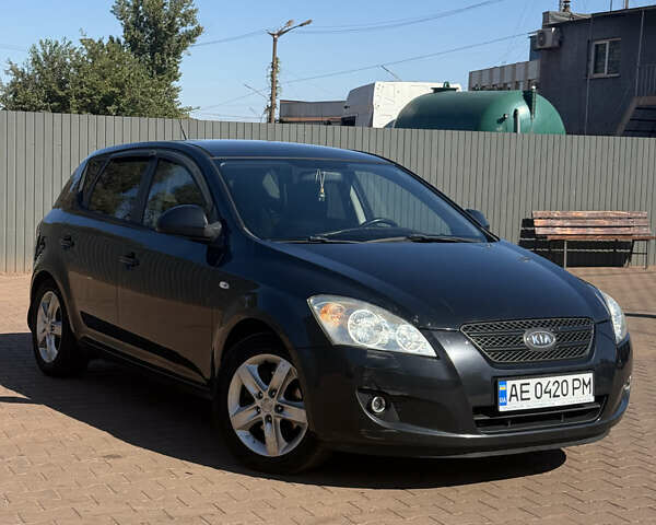 Черный Киа Сид, объемом двигателя 2 л и пробегом 202 тыс. км за 5900 $, фото 10 на Automoto.ua