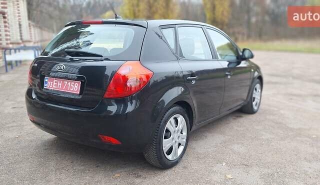 Черный Киа Сид, объемом двигателя 1.6 л и пробегом 220 тыс. км за 5850 $, фото 13 на Automoto.ua