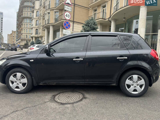 Черный Киа Сид, объемом двигателя 1.4 л и пробегом 334 тыс. км за 3999 $, фото 6 на Automoto.ua
