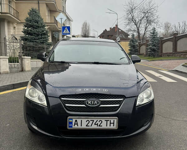 Черный Киа Сид, объемом двигателя 1.4 л и пробегом 334 тыс. км за 3999 $, фото 2 на Automoto.ua