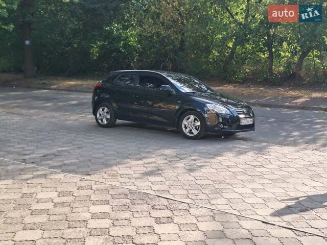 Черный Киа Сид, объемом двигателя 1.4 л и пробегом 220 тыс. км за 4900 $, фото 3 на Automoto.ua