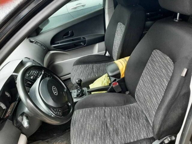 Черный Киа Сид, объемом двигателя 1.6 л и пробегом 360 тыс. км за 3690 $, фото 3 на Automoto.ua