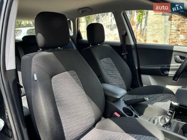 Черный Киа Сид, объемом двигателя 1.4 л и пробегом 166 тыс. км за 6000 $, фото 11 на Automoto.ua