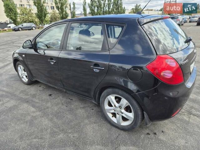 Чорний Кіа Сід, об'ємом двигуна 1.6 л та пробігом 247 тис. км за 5399 $, фото 11 на Automoto.ua
