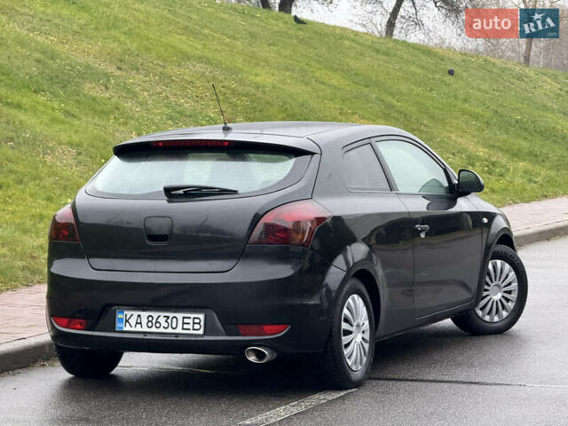 Черный Киа Сид, объемом двигателя 1.4 л и пробегом 215 тыс. км за 4600 $, фото 3 на Automoto.ua