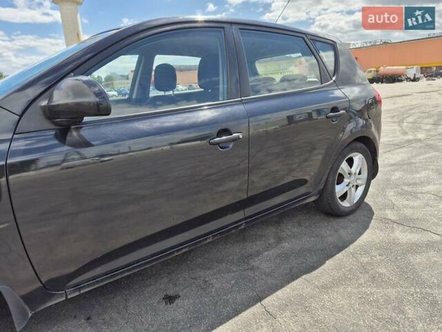 Чорний Кіа Сід, об'ємом двигуна 1.6 л та пробігом 247 тис. км за 5399 $, фото 18 на Automoto.ua