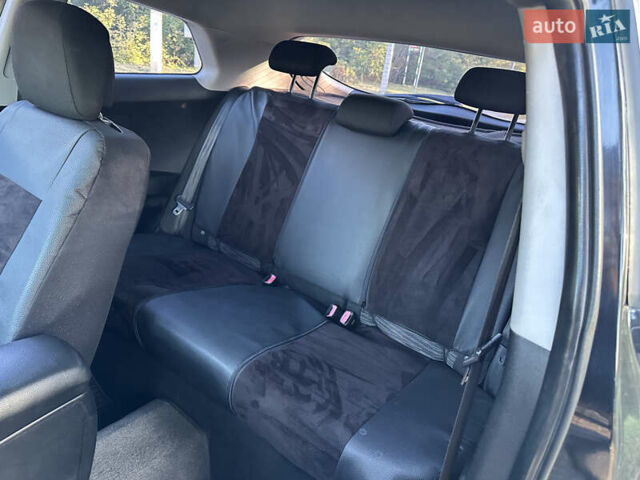 Черный Киа Сид, объемом двигателя 1.6 л и пробегом 190 тыс. км за 4950 $, фото 15 на Automoto.ua