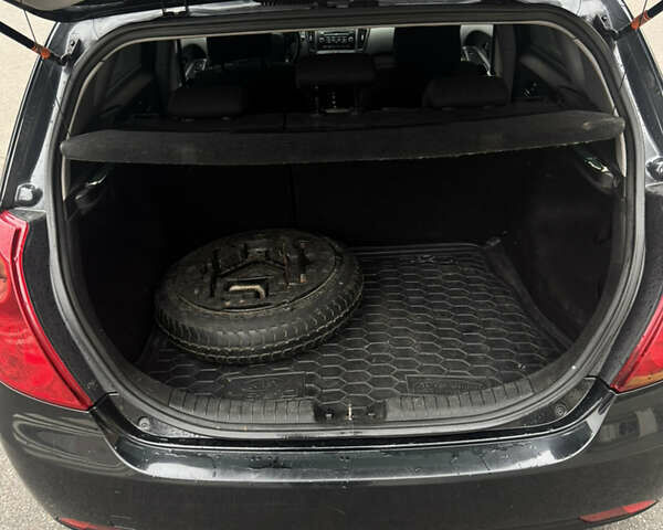 Черный Киа Сид, объемом двигателя 1.4 л и пробегом 334 тыс. км за 3999 $, фото 9 на Automoto.ua