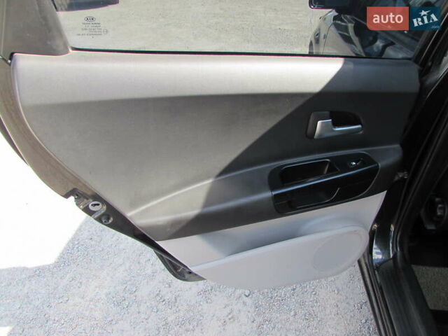 Черный Киа Сид, объемом двигателя 1.6 л и пробегом 147 тыс. км за 5998 $, фото 9 на Automoto.ua