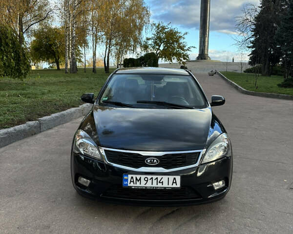 Кіа Сід 2009 у Житомирі на Automoto.ua Чорний Кіа Сід, об'ємом двигуна 1.59 л та пробігом 168 тис. км за 6700 $, фото 2 на Automoto.ua