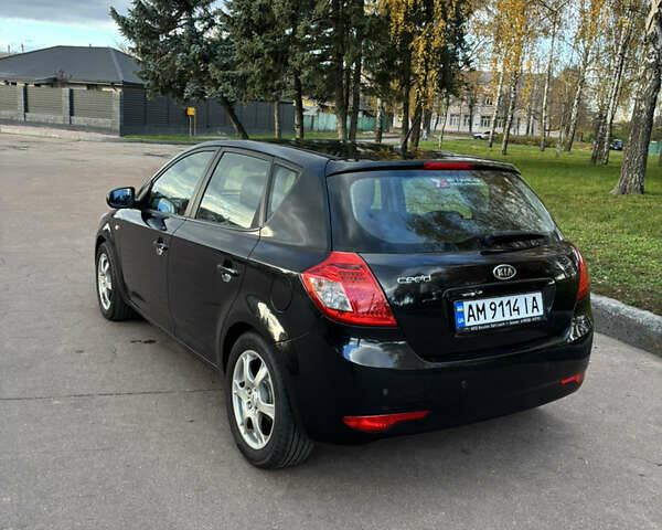Кіа Сід 2009 у Житомирі на Automoto.ua Чорний Кіа Сід, об'ємом двигуна 1.59 л та пробігом 168 тис. км за 6700 $, фото 5 на Automoto.ua
