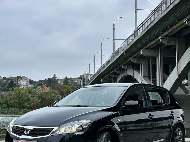 Чорний Кіа Сід, об'ємом двигуна 1.4 л та пробігом 178 тис. км за 6800 $, фото 8 на Automoto.ua