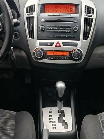 Чорний Кіа Сід, об'ємом двигуна 1.59 л та пробігом 264 тис. км за 6400 $, фото 6 на Automoto.ua