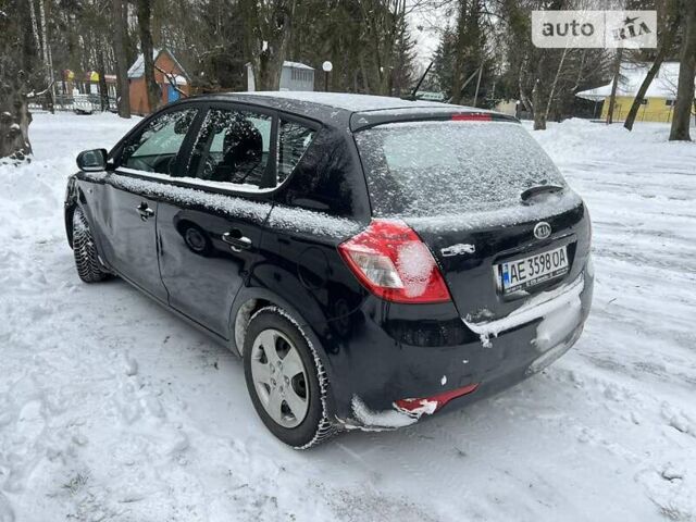 Чорний Кіа Сід, об'ємом двигуна 1.4 л та пробігом 206 тис. км за 5000 $, фото 1 на Automoto.ua