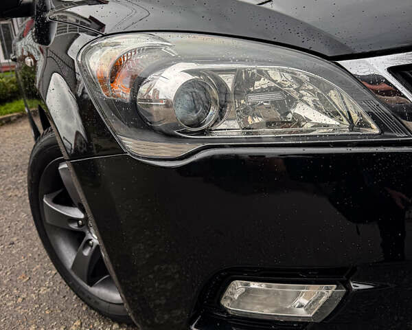 Чорний Кіа Сід, об'ємом двигуна 1.59 л та пробігом 113 тис. км за 8767 $, фото 11 на Automoto.ua