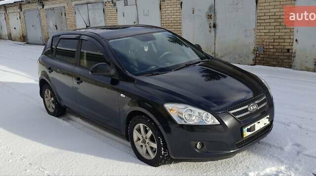 Чорний Кіа Сід, об'ємом двигуна 1.59 л та пробігом 264 тис. км за 6400 $, фото 1 на Automoto.ua