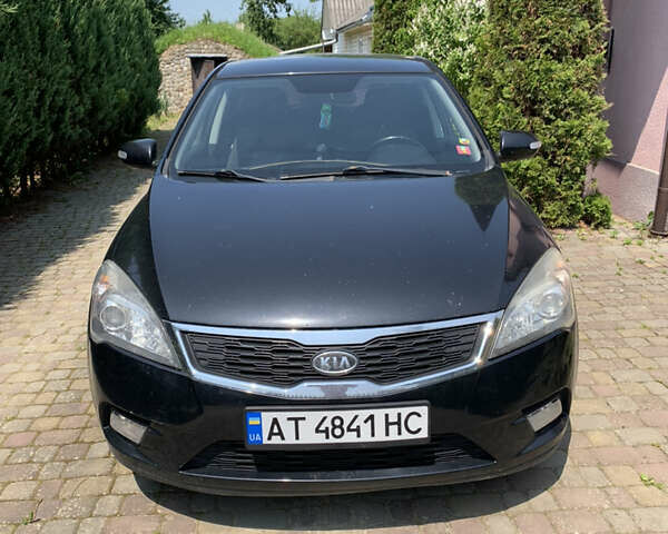 Чорний Кіа Сід, об'ємом двигуна 1.58 л та пробігом 260 тис. км за 6500 $, фото 2 на Automoto.ua