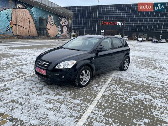 Черный Киа Сид, объемом двигателя 1.4 л и пробегом 196 тыс. км за 5395 $, фото 1 на Automoto.ua