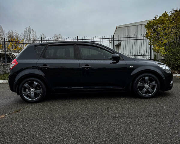 Черный Киа Сид, объемом двигателя 1.59 л и пробегом 113 тыс. км за 8779 $, фото 11 на Automoto.ua