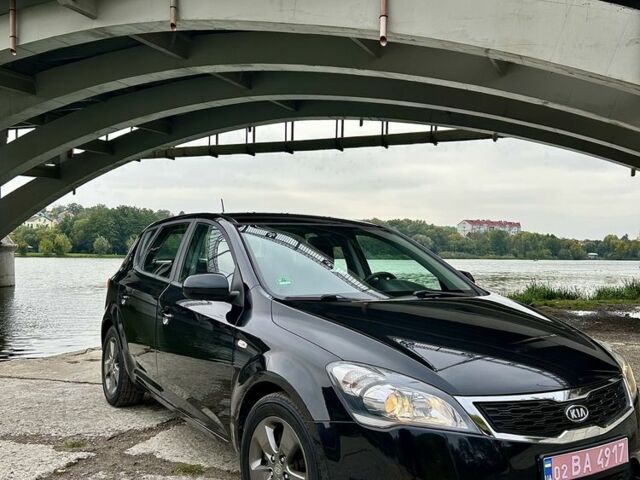 Чорний Кіа Сід, об'ємом двигуна 1.4 л та пробігом 178 тис. км за 6800 $, фото 7 на Automoto.ua