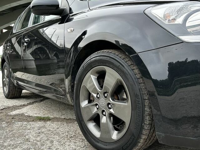Чорний Кіа Сід, об'ємом двигуна 1.4 л та пробігом 178 тис. км за 6800 $, фото 9 на Automoto.ua