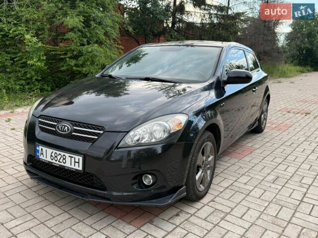 Черный Киа Сид, объемом двигателя 1.4 л и пробегом 240 тыс. км за 5600 $, фото 2 на Automoto.ua