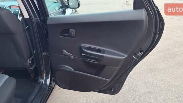 Черный Киа Сид, объемом двигателя 1.4 л и пробегом 215 тыс. км за 6000 $, фото 21 на Automoto.ua